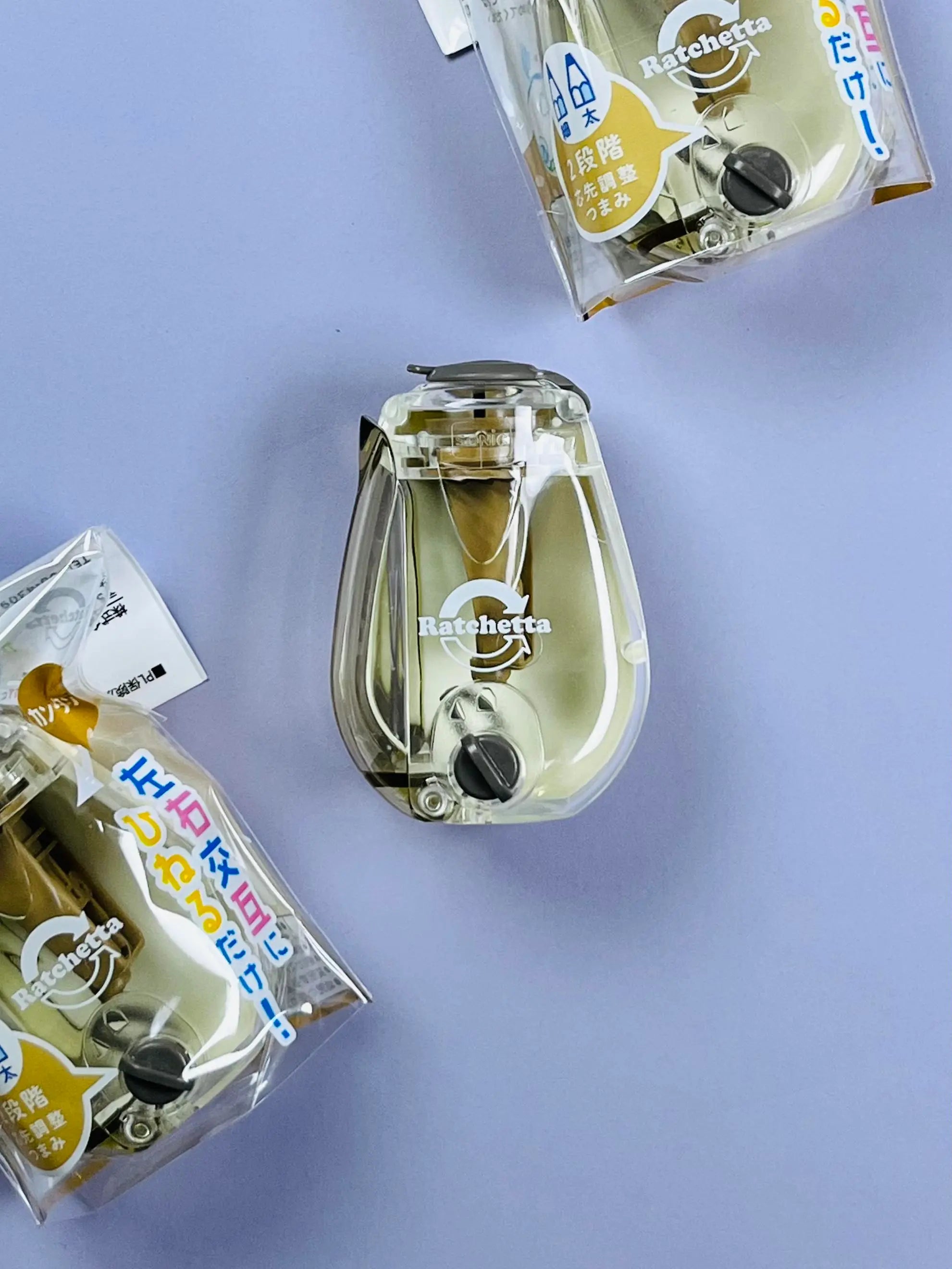 SONIC Ratchetta Handy Pencil Sharpener: Adjustable Tip & Compact Ivory Design