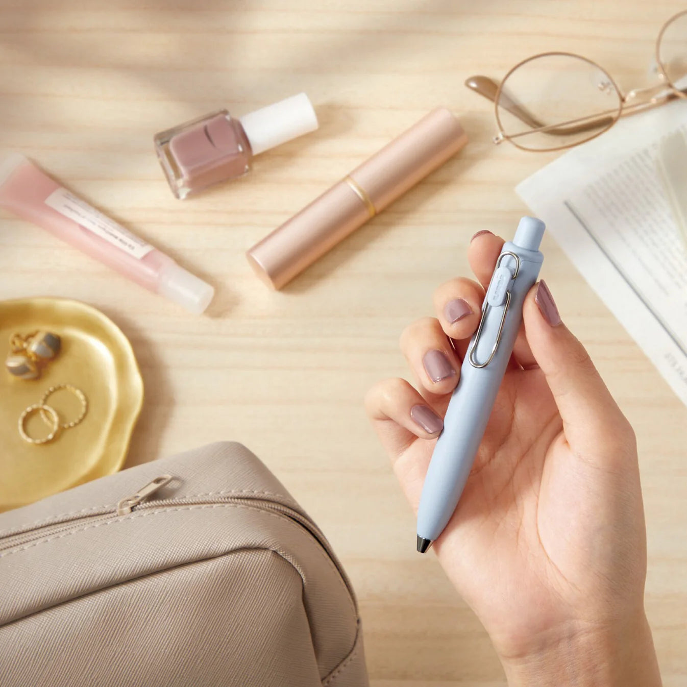 Uni-ball ONE P Gel Pen: Pocket-Sized 
